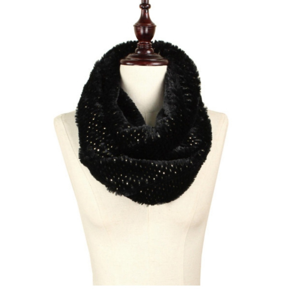 ❄❄Faux Fur Scarf